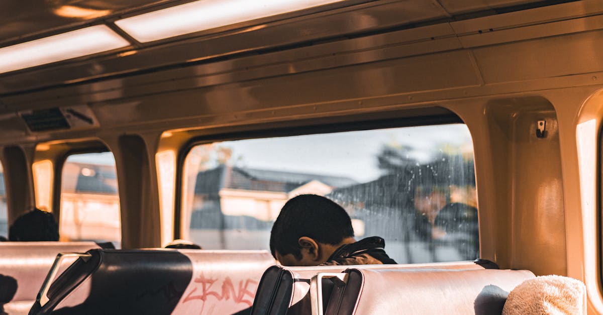 découvrez l'art du voyage en solo : une aventure enrichissante qui vous permet d'explorer le monde à votre rythme, de rencontrer de nouvelles personnes et de vous reconnecter avec vous-même. éveillez votre esprit d'aventure et transformez chaque moment en souvenir inoubliable.