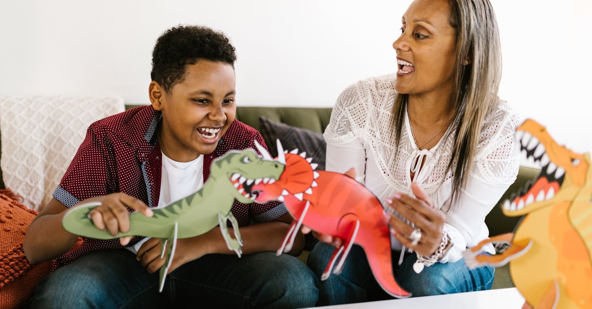 découvrez le monde fascinant des dinosaures, ces créatures préhistoriques qui ont marqué notre planète. explorez leur histoire, leur évolution et les théories sur leur extinction. plongez dans l'univers de ces géants disparus grâce à des articles enrichissants et des illustrations captivantes.