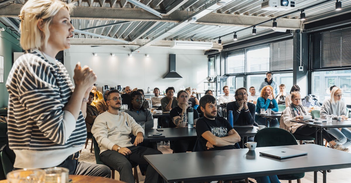 découvrez les étudiants innovants qui transforment l'éducation en repoussant les limites de la créativité et de la technologie. inspirez-vous de leurs projets audacieux et de leur passion pour le changement.