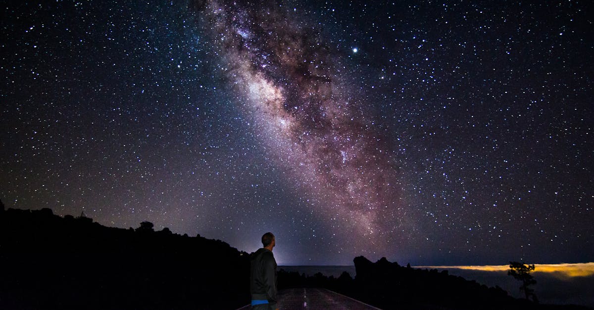 découvrez l'île enchanteresse de tenerife, joyau des canaries, où plages dorées, paysages volcaniques époustouflants et une culture riche vous attendent. parfait pour des vacances inoubliables!